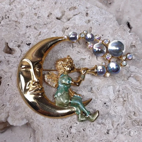 Kirk's Folly "Pipedream Fairy" Brooch - Picture 9 of 11